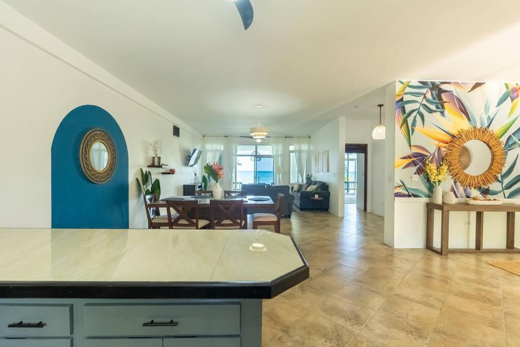 Ivy'S Cove Beach Side Condo - Luxury Villa Whitehouse Exteriér fotografie
